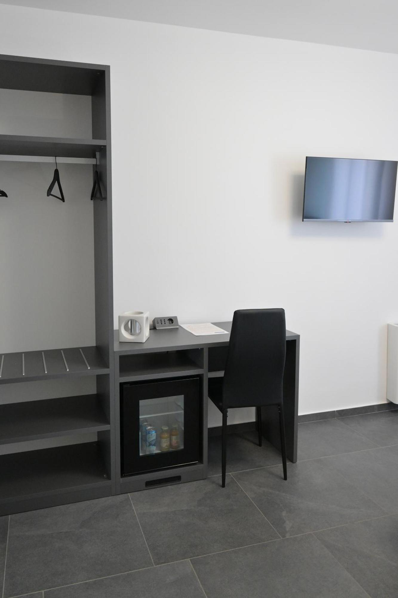 Da 'Nfacci Affittacamere Carini Extérieur photo