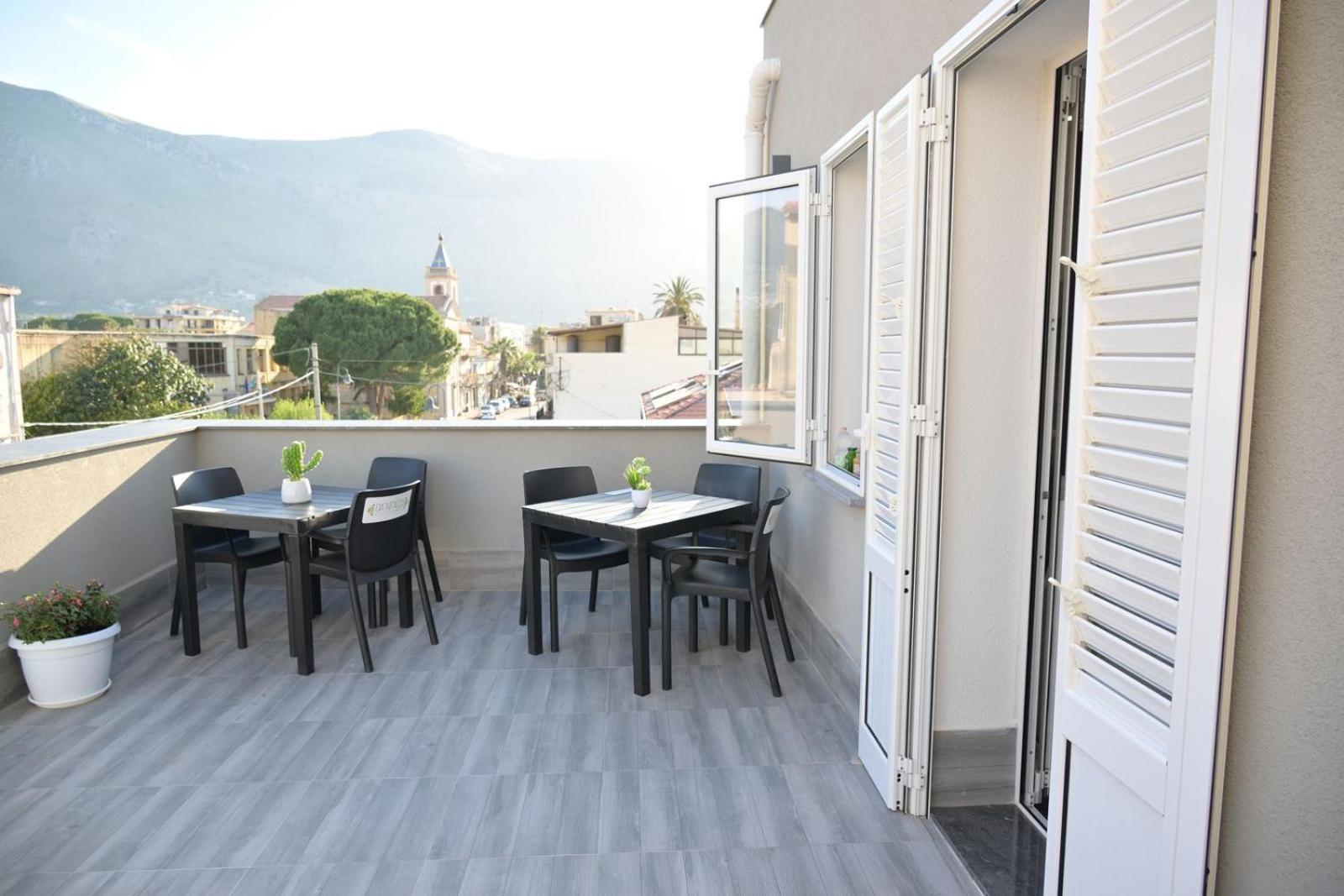 Da 'Nfacci Affittacamere Carini Extérieur photo